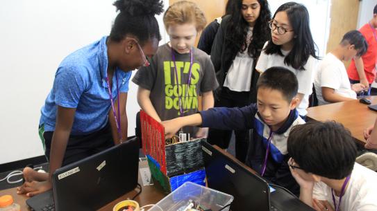 children learning STEM